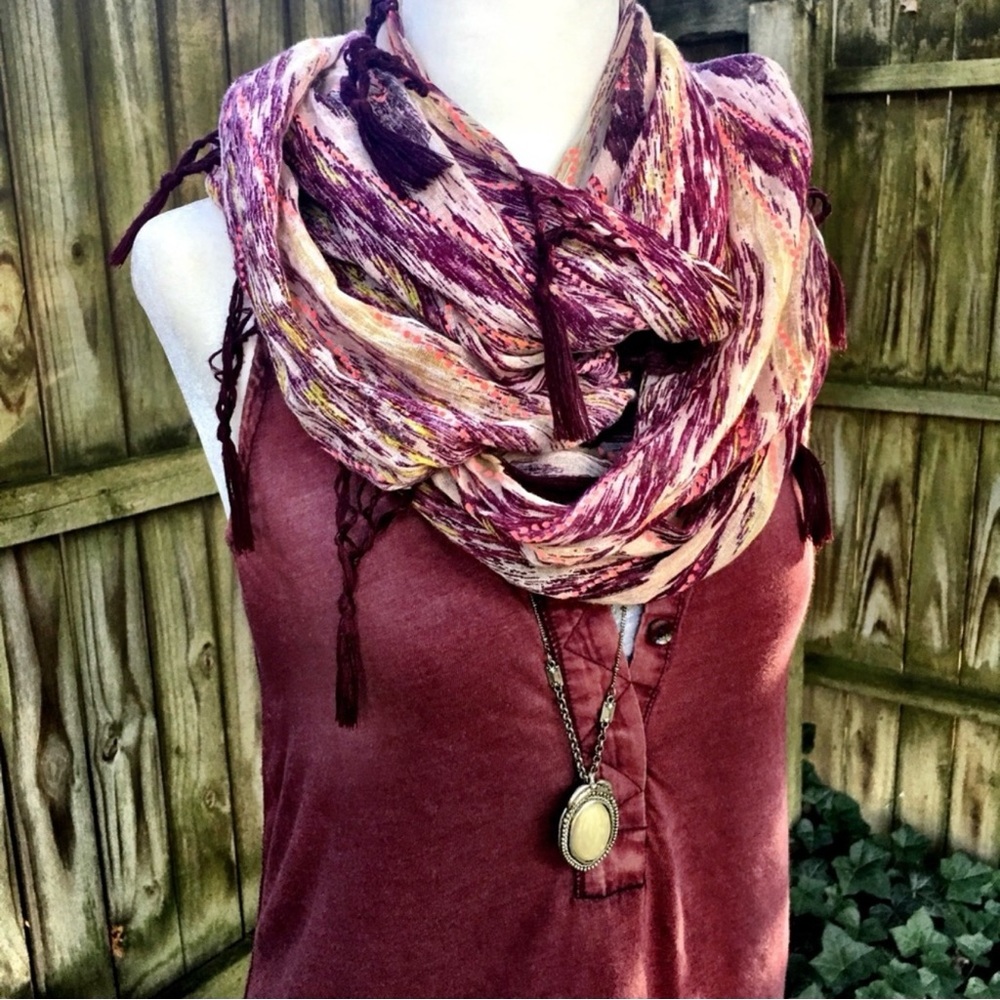 🐻 2/$25 • AEO | Bold Infinity Scarf